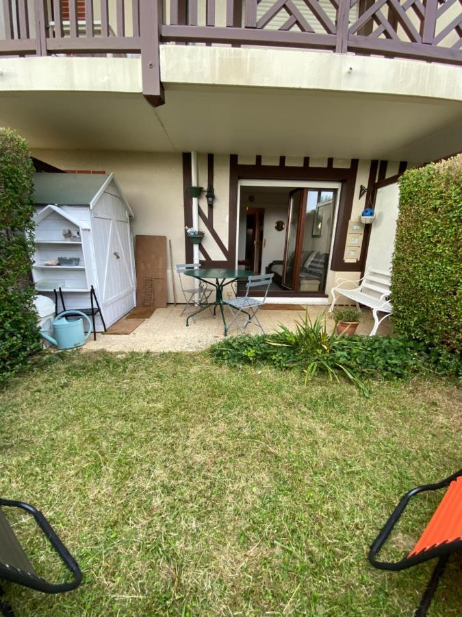 Studio En Rez De Jardin -"Le Petit Nid" A Trouville Экстерьер фото
