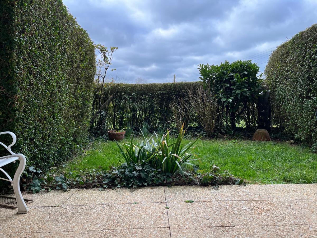 Studio En Rez De Jardin -"Le Petit Nid" A Trouville Экстерьер фото